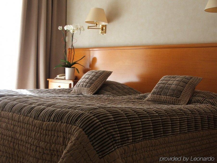 Hotel Diana Vence Room photo